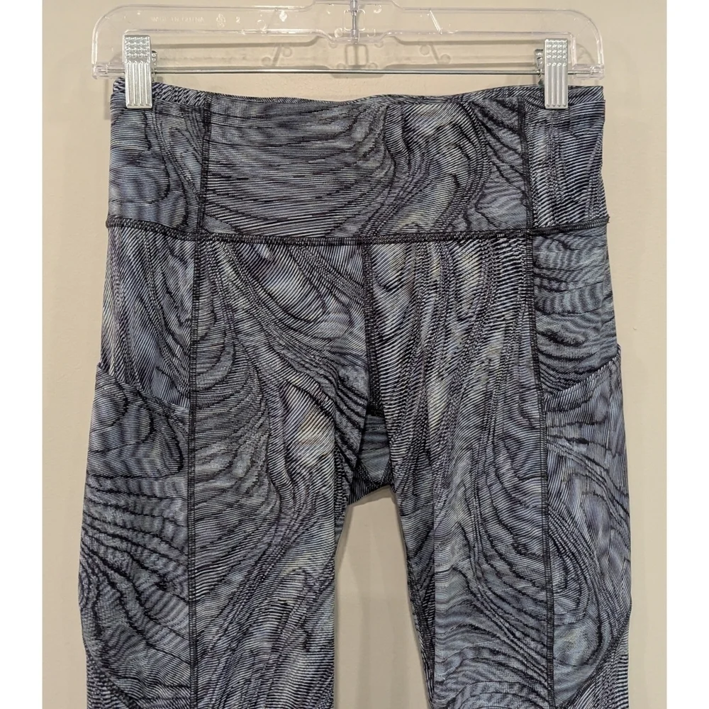Lululemon Fast And Free High Rise Crop 23" Inseam In Dimensional Icing Size 6 - Picture 2 of 8